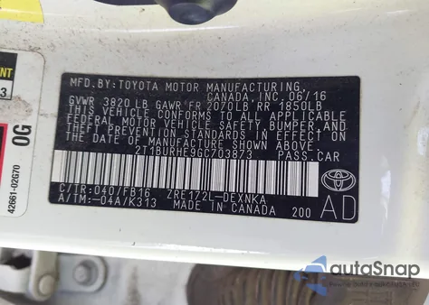 2016 Toyota Corolla Le z USA, uszkodzony, nr VIN 2T1BURHE9GC703873